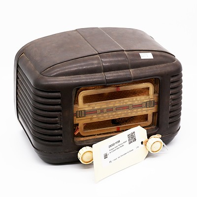 Antique Astor Mickey Bakelite Cased Valve Radio