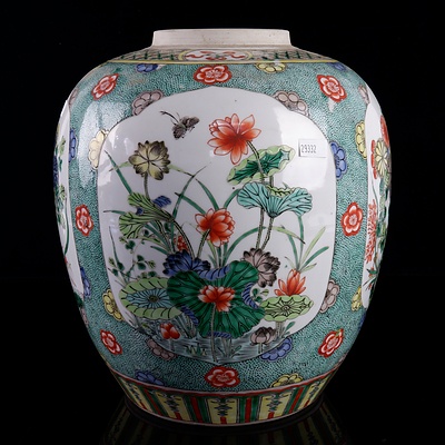 Large Chinese Porcelain Jar Decorated in Famille Verte Enamels, Early 20th Century