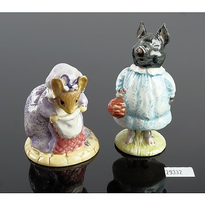 Royal Albert Beatrix Potter Lady mouse Made a Curtsey Figurine and Pig Wig Figurine