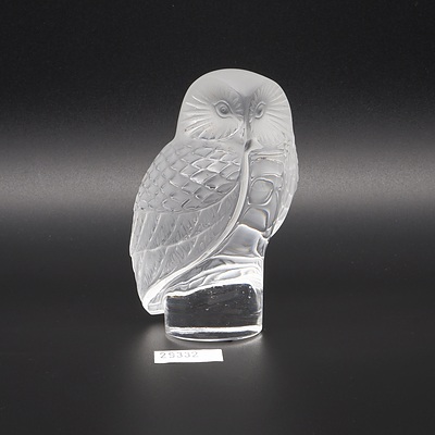 Lalique of France Frosted and Etched Glass Owl figurine - Signed to Base