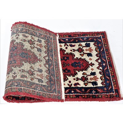 Vintage Persian Hamadan Hand Knotted Wool Rug
