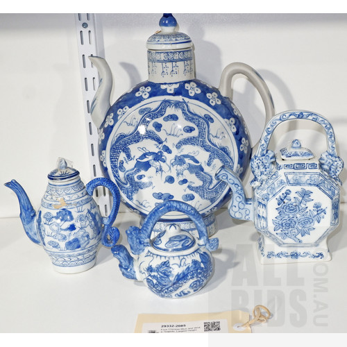 Four Chinese Blue and White Teapots, Largest Height 31cm