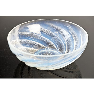 Rene Lalique (1860-1945) Poissons Bowl in Opalescent Glass