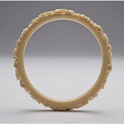 Antique Chinese Ivory Bracelet Carved with Flowers, Early 20th Century