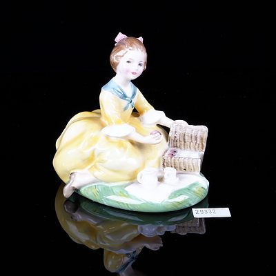 Vintage Royal Doulton Picnic Figurine Number 2308