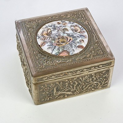 Asian Silver and Inlaid Pearl Shell Box
