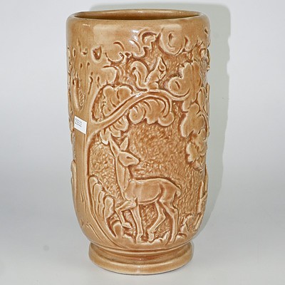 Huntley 515 Vase With Deer and Rabbit Motif