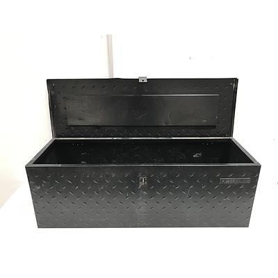 Geelong Checkerplate Storage Box