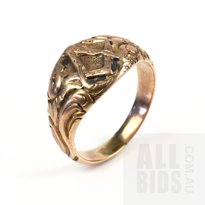 Gents 9ct Yellow Gold Masonic Ring, 6g