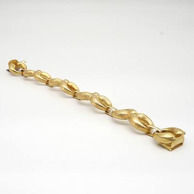 18ct Yellow Gold Fancy 'Figure Eight' Link Bracelet, 51.15g