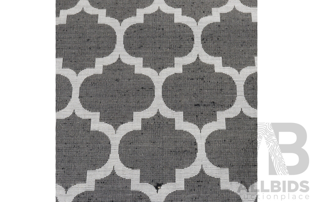 Machine Made Acrylic Turkish Hallway Runner