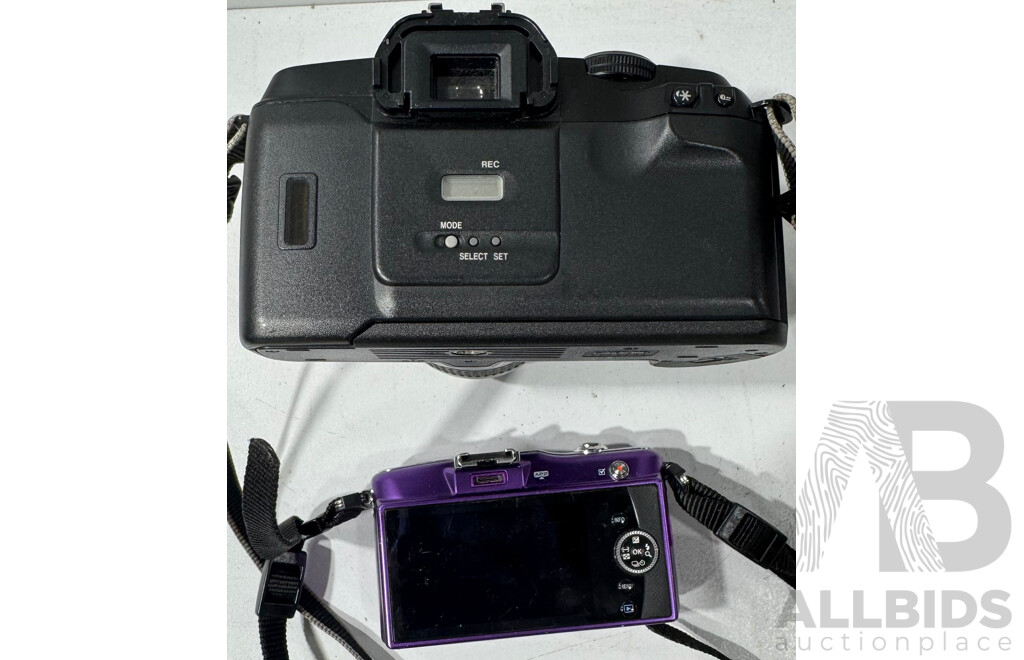 Canon EOS 5000 Camera in Carry Case with Two Lenses