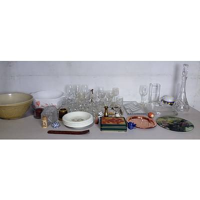 Quantity of Home, Decorator and Kitchen Wares