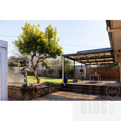 30 Blackman Crescent, Macquarie ACT 2614
