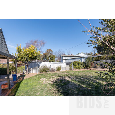 30 Blackman Crescent, Macquarie ACT 2614