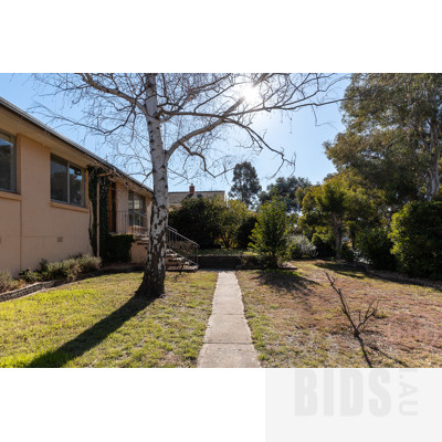 30 Blackman Crescent, Macquarie ACT 2614