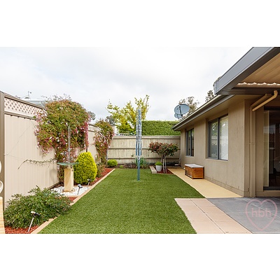 2/38 Kinleyside Crescent, Weetangera ACT 2614