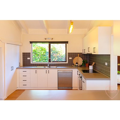 9 Mowle Place, Weetangera ACT 2614