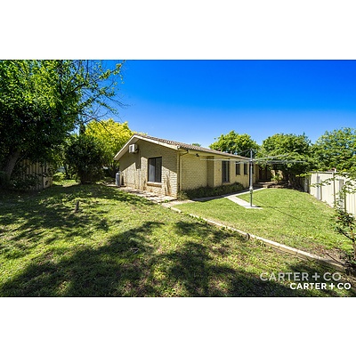 10 Connibere Crescent, Oxley ACT 2903