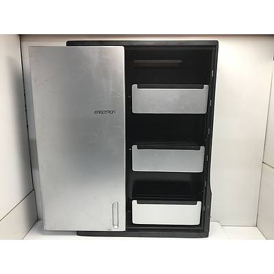 Ergotron Universal Tablet Wall Station 12