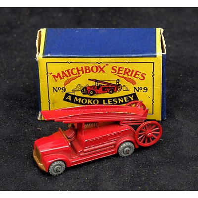 Vintage Moko Lesney Matchbox Series No 9 - Fire Engine