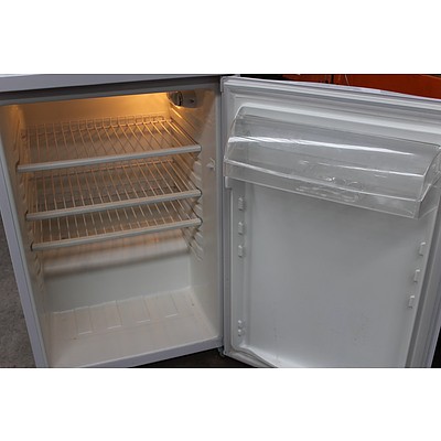 Westinghouse 130 Litre Bar Fridge