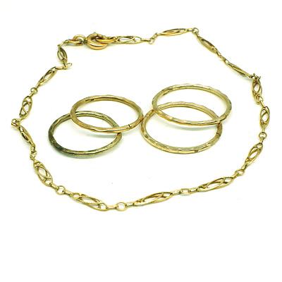 Four 9ct Yellow Gold Sleepers and a Fine 9ct Yellow Gold Bracelet, 1.5g