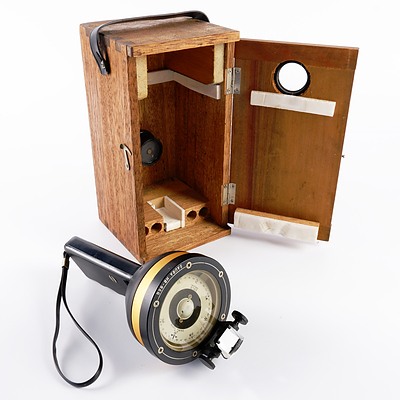 Vintage Saura Handbearing Compass HB65G-11 in Original Timber Case