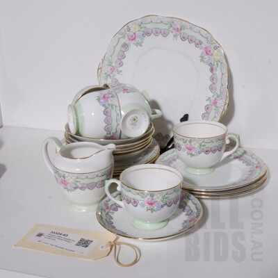 Vintage Clifton English Porcelain 25 Piece Partial Tea Service