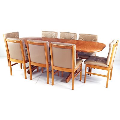 Tessa Extension Dining Table in Solid Ash with a Matching Set of Eight Beige Leather Upholstered Chairs, Circa 1980s