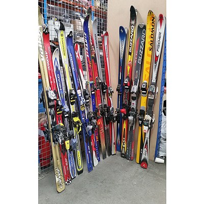 Lot Of 15 Assorted Pairs Of Skis