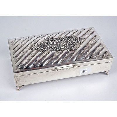 900 Silver and Wood Lined Cigarette Box
