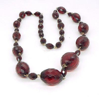 Art Deco Red Bakelite Facetted Necklace