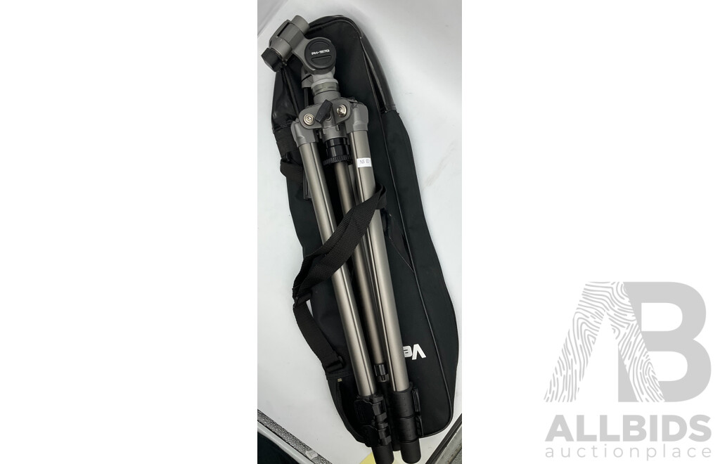 VELBON Sherpa 250R Tripod