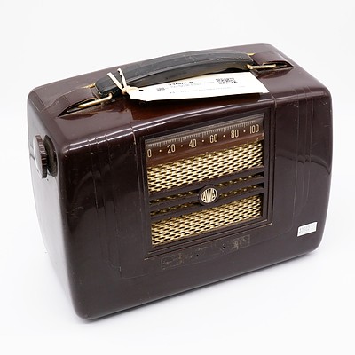 Vintage AWA Bakelite Cased Valve Mantle Radio