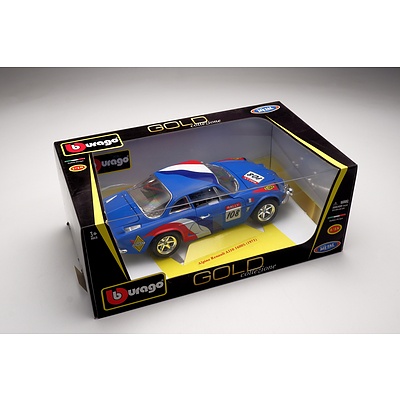 Burago Gold Collection  1:18 Diecast 1971 Renault Alpine A110 1600S in Display Box