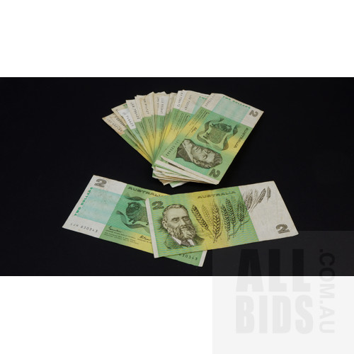 Thirty Australian $2 Notes, Johnston/ Fraser, Knight/ Wheeler, Johnston/ Stone,