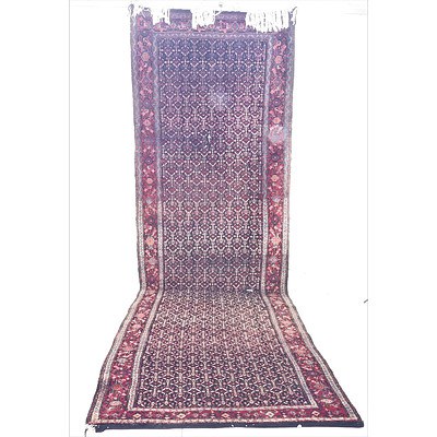 Persian Farahan Hand Knotted Wool Pile Rug