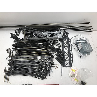 Assorted Model Train Tracks, Carriages and Components