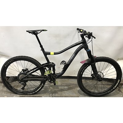 Giant Trance Mountain Bike