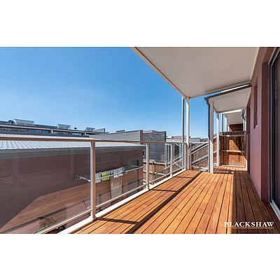 32 Chanter Terrace, Coombs ACT 2611