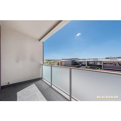 32 Chanter Terrace, Coombs ACT 2611