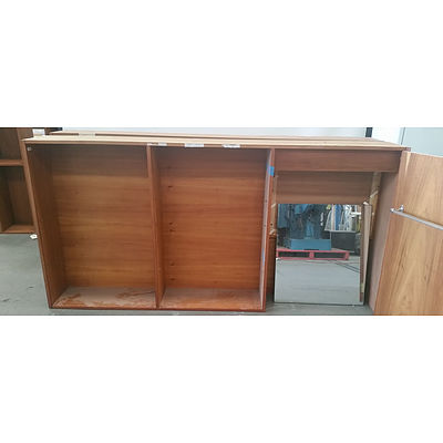 Shelving Hutch With Mirror Cabinet - Lot of Three