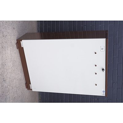Metal Vertical Plan Cabinet with Key