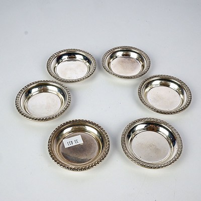 Six Small Egyptian Silver Dishes, 240g