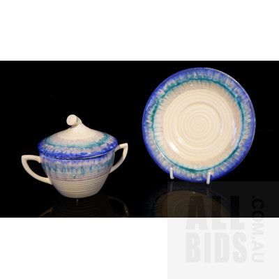 Art Deco Clarice Cliff 'Bizarre' Pattern Lidded Sugar Bowl and Dish, For Wilkinson