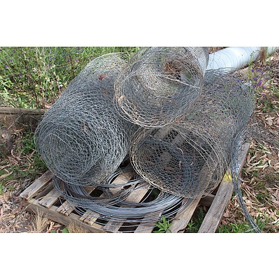 Fencing Mesh Wire and Barbed Wire