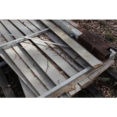 Metal Gates With Hardwood Palings
