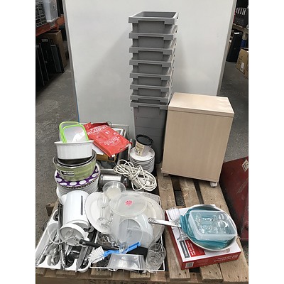 Pallet Lot Of Household Items
