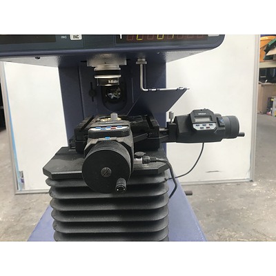 Mitutoyo PJ-A3000 Profile Projector